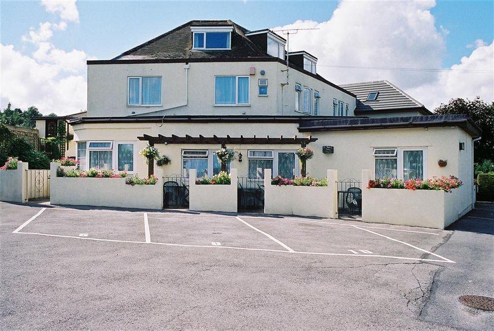 Crossways & Sea View Holiday Apartments Торки Экстерьер фото