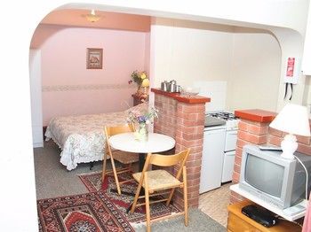 Crossways & Sea View Holiday Apartments Торки Экстерьер фото
